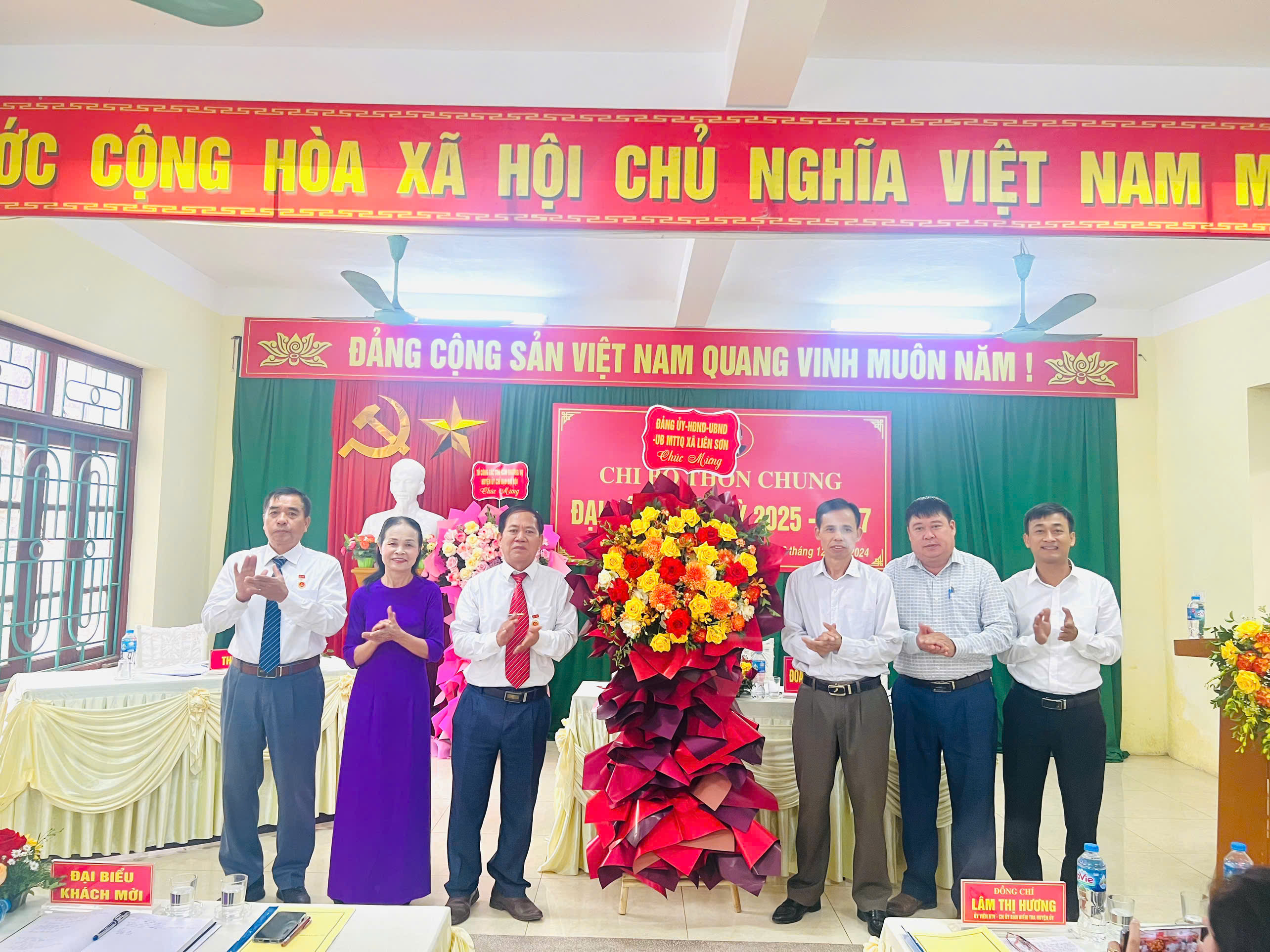 ĐẠI HỘI CHI BỘ NK 2025-2027