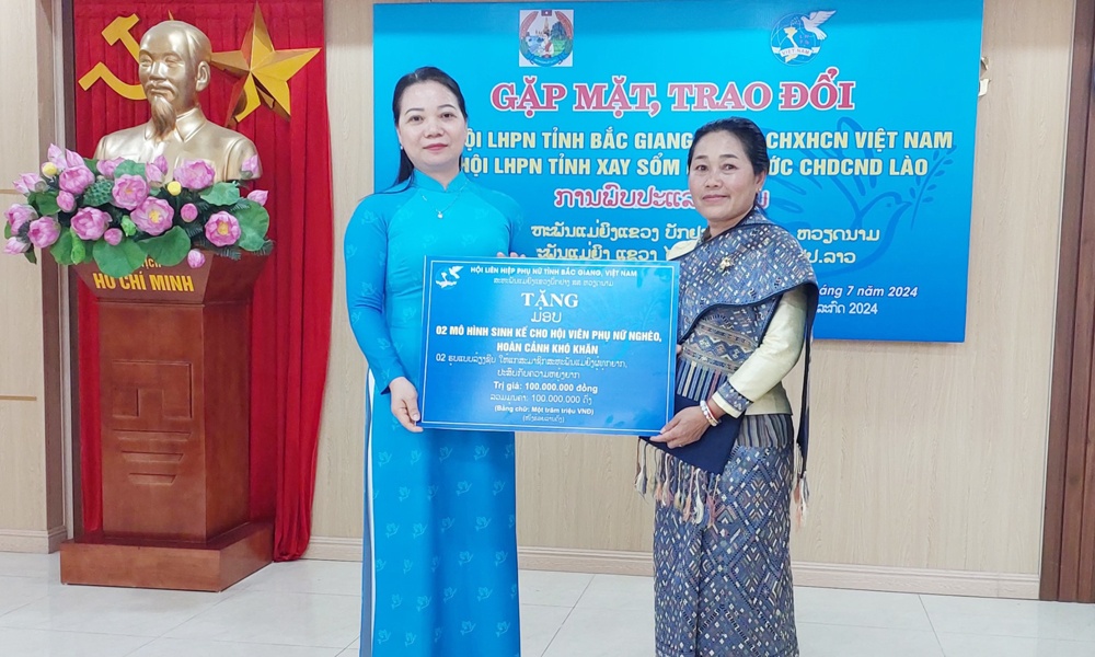 Trao đổi kinh nghiệm hoạt động công tác phụ nữ giữa Bắc Giang và Xay Sổm Bun (Lào)