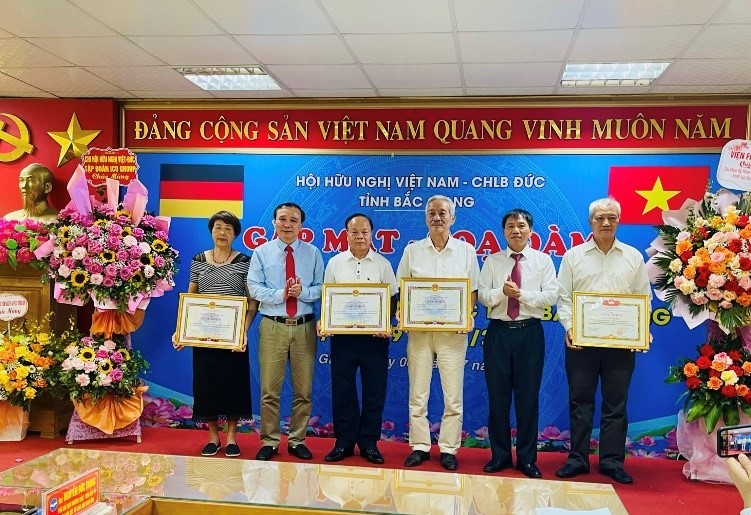 Hội Hữu nghị Việt Nam - Cộng hoà Liên bang Đức tỉnh Bắc Giang  tổ chức gặp mặt, toạ đàm nhân kỷ...