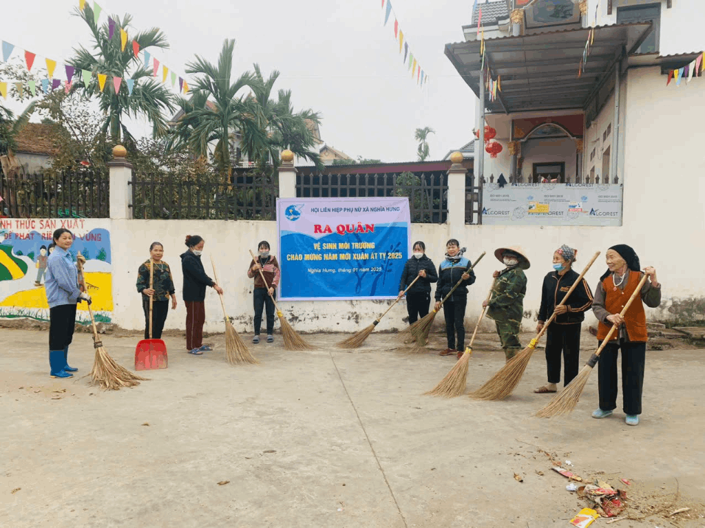 Phụ nữ Bắc Giang ra quân tổng vệ sinh môi trường chào đón Xuân Ất tỵ