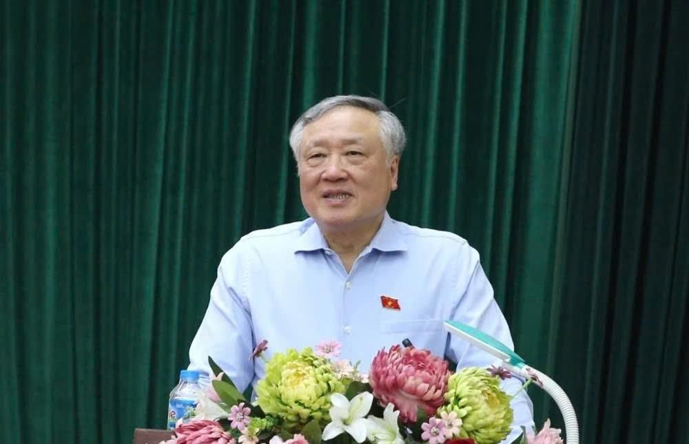 Phó Thủ tướng Thường trực Chính phủ Nguyễn Hòa Bình tiếp xúc cử tri huyện Hiệp Hòa, tỉnh Bắc Giang