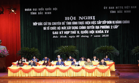 Phó Thủ tướng Thường trực Chính phủ Nguyễn Hoà Bình tiếp xúc cử tri tại tỉnh Bắc Ninh|https://daibieunhandan.bacninh.gov.vn/en_US/web/uy-ban-mat-tran-to-quoc-tinh-bac-giang/chi-tiet-tin-tuc/-/asset_publisher/M0UUAFstbTMq/content/pho-thu-tuong-thuong-truc-chinh-phu-nguyen-hoa-binh-tiep-xuc-cu-tri-tai-tinh-bac-ninh