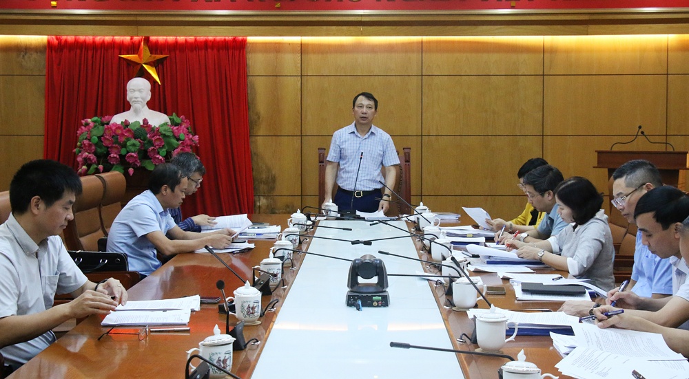 Ban Kinh tế - Ngân sách thẩm tra dự thảo Nghị quyết về chủ trương đầu tư dự án: Đầu tư xây dựng...|https://daibieunhandan.bacninh.gov.vn/en_US/detail/-/asset_publisher/M0UUAFstbTMq/content/ban-kinh-te-ngan-sach-tham-tra-du-thao-nghi-quyet-ve-chu-truong-au-tu-du-an-au-tu-xay-dung-uong-tinh-t285b-oan-tu-ql1-en-cau-binh-than-ql17-
